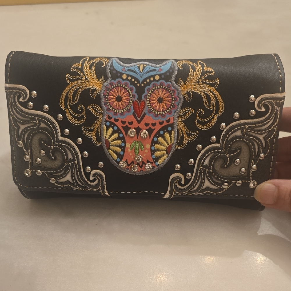 NWT Westen Custom Made Owl Wallet